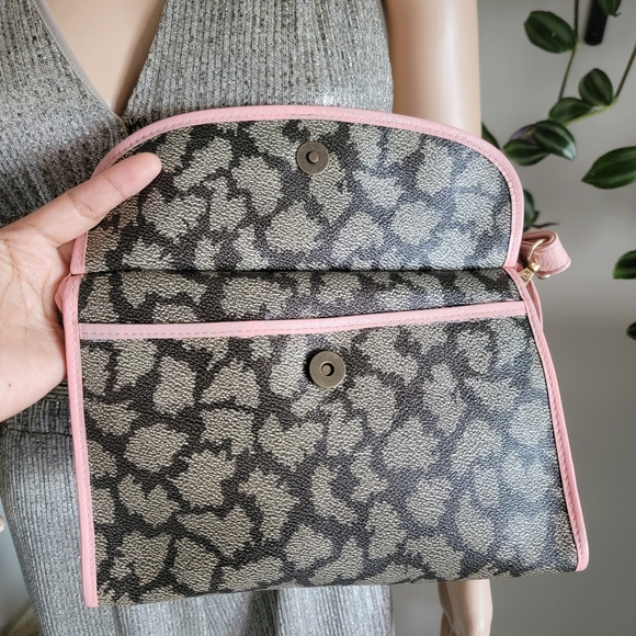 RARE Authentic Vintage YSL Clutch Bag - Picture 14 of 16